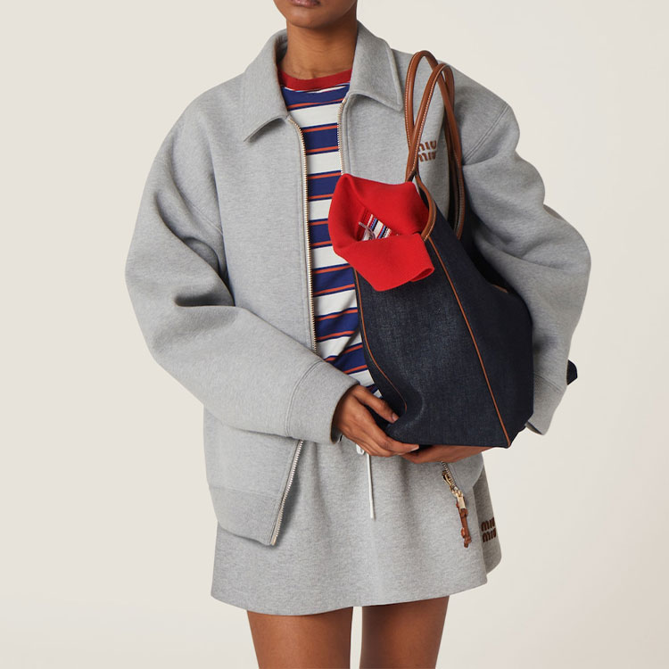 (Women) MIU MIU  Grey Mini Skirt with Embroidered Letter Logo and Lace-Up Detail. MG2252-15EG-F0031-S-OOO 圖 4