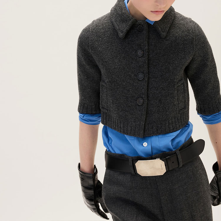 Shop (W) ミュウミュウ グレー ショートスリーブ フィット ニットカーディガン. MMJ113-15RT-F0480-S-OOO