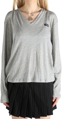 (Women) MIU MIU Grey V-Neck Dropped Shoulder Long Sleeve Logo T-Shirt. MJL059-133O-F0031 Buy (Women) MIU MIU Grey V-Neck Dropped Shoulder Long Sleeve Logo T-Shirt. MJL059-133O-F0031