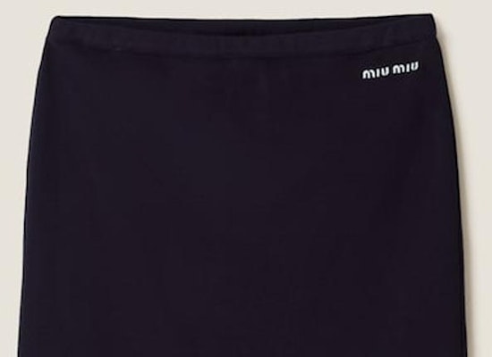 (W) MIU MIU ネイビーブルー ロゴ刺繍 ミディカジュアルニットドレス. MJD209-14RW-F0008-S-OOO Sizing (W) MIU MIU ネイビーブルー ロゴ刺繍 ミディカジュアルニットドレス. MJD209-14RW-F0008-S-OOO