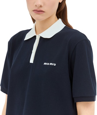(W) MIU MIU Baju Polo Lengan Pendek Biru Navy dengan Sulaman Logo. MJN559-14RW-F0008 Details for (W) MIU MIU Baju Polo Lengan Pendek Biru Navy dengan Sulaman Logo. MJN559-14RW-F0008