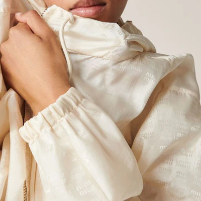 (W) MIU MIU 尼龍連帽拉鍊外套 象牙白長袖外套 ML945-1VH5-F0304 Details for (W) MIU MIU 尼龍連帽拉鍊外套 象牙白長袖外套 ML945-1VH5-F0304