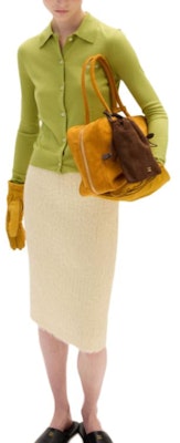 (W) Miu Miu Kardigan Rajut Hijau Pistachio dengan Sulaman Logo. MMF919-15RN-F0362-S-OOO Lookbook (W) Miu Miu Kardigan Rajut Hijau Pistachio dengan Sulaman Logo. MMF919-15RN-F0362-S-OOO