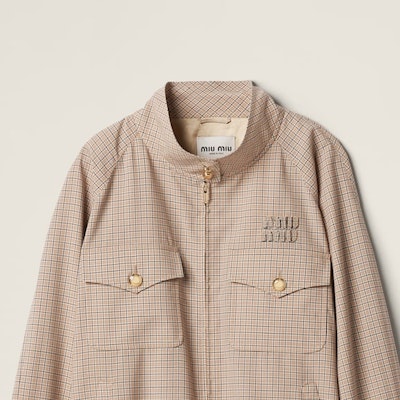 (W) MIU MIU Jaket High-Neck Plaid Logo Bordir Warna Limestone ML943-14Q8-F0F6H-S-232 Sizing (W) MIU MIU Jaket High-Neck Plaid Logo Bordir Warna Limestone ML943-14Q8-F0F6H-S-232