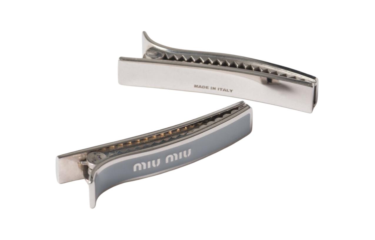 Lookbook (W) MIU MIU Horquilla Plateada con Decoración Estampada. 5JF1362F6TF0KUQ