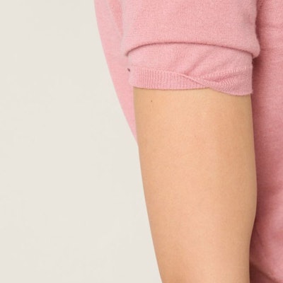 (W) MIU MIU Slim Fit Polo Shirt dengan Logo - Ungu Muda. MML997-15RN-F0203-S-OOO Details for (W) MIU MIU Slim Fit Polo Shirt dengan Logo - Ungu Muda. MML997-15RN-F0203-S-OOO