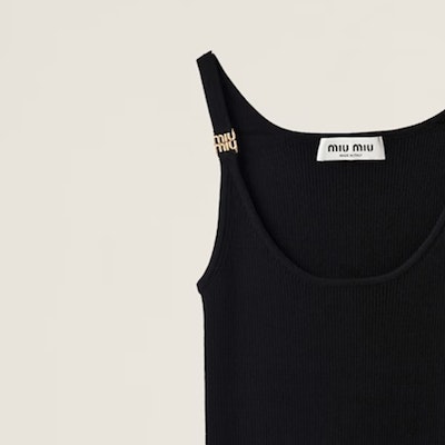 (W) MIU MIU Baju Tanpa Lengan Slim Fit Hitam. MMV148-13WV-F0002-S-OOO Sizing (W) MIU MIU Baju Tanpa Lengan Slim Fit Hitam. MMV148-13WV-F0002-S-OOO