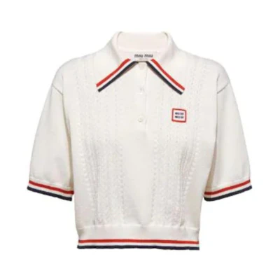 (Women) MIU MIU SS23 White Short Sleeve Polo Shirt with Striped Letter Trim. MML676-110B-F0009