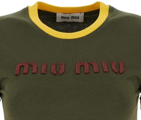 (W) 미우미우 SS24 그린 크롭 하이웨이스트 로고 자수 티셔츠. MJN519-115L-F0O4J-S-OOO Shop (W) 미우미우 SS24 그린 크롭 하이웨이스트 로고 자수 티셔츠. MJN519-115L-F0O4J-S-OOO