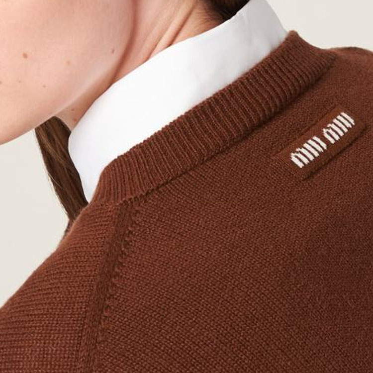 Details for (W) MIU MIU V領長袖針織毛衣 紅棕色。 MML811-13K0-F0005-S-232