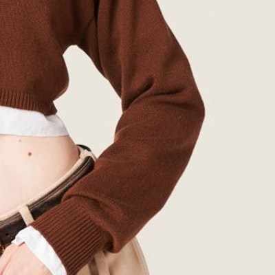 (W) MIU MIU V領長袖針織毛衣 紅棕色。 MML811-13K0-F0005-S-232 Sizing (W) MIU MIU V領長袖針織毛衣 紅棕色。 MML811-13K0-F0005-S-232