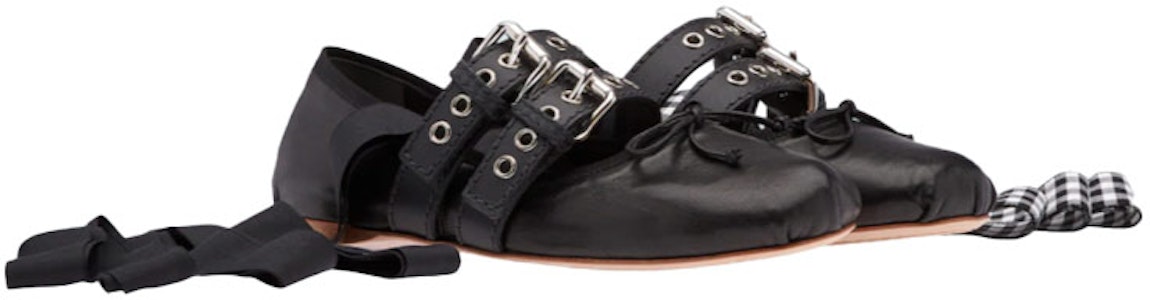 (W) 미우미우 블랙 새틴&카프스킨 리본 플랫 5F466A_3I2X_F0002_F_005 Lookbook (W) 미우미우 블랙 새틴&카프스킨 리본 플랫 5F466A_3I2X_F0002_F_005