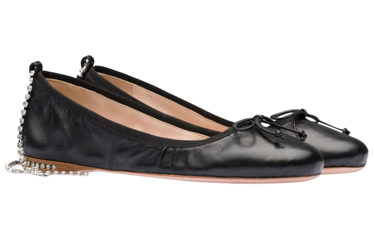 Lookbook (W) MIU MIU Ballerines ''Peau de Mouton Noire'' 5F916C_038_F0002_F_005
