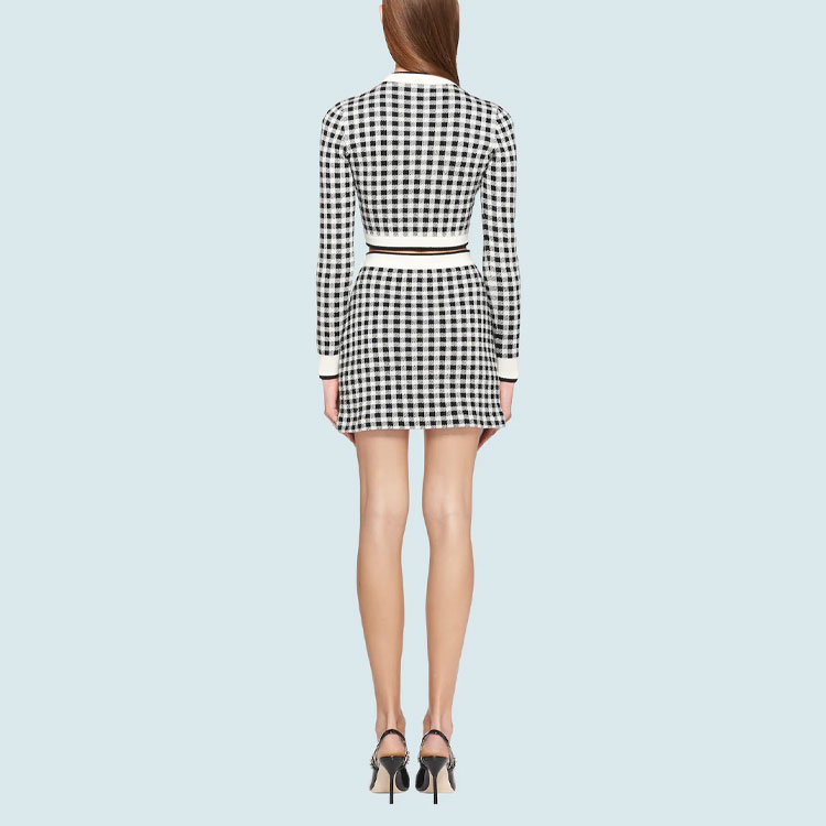 Shop (W) MIU MIU 黑白格纹拼接连衣裙。 MMG331-1VS9-F0002