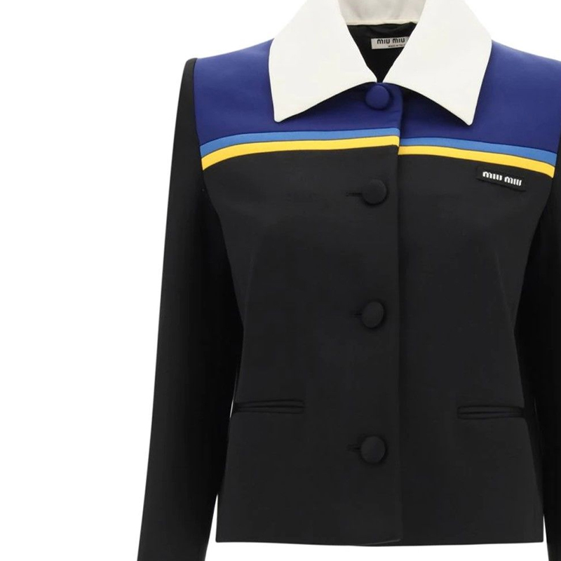 Sizing (W) 미우미우 블랙 로고 패치 칼라 테일러드 자켓. MH1670-1YX6-F098P