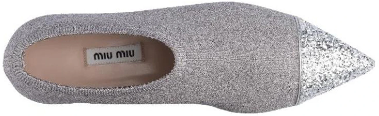 (W) MIU MIU Stoffen Platte Sneakers ''Zilver'' 5S394C_3KTU_F0VCV Lookbook (W) MIU MIU Stoffen Platte Sneakers ''Zilver'' 5S394C_3KTU_F0VCV