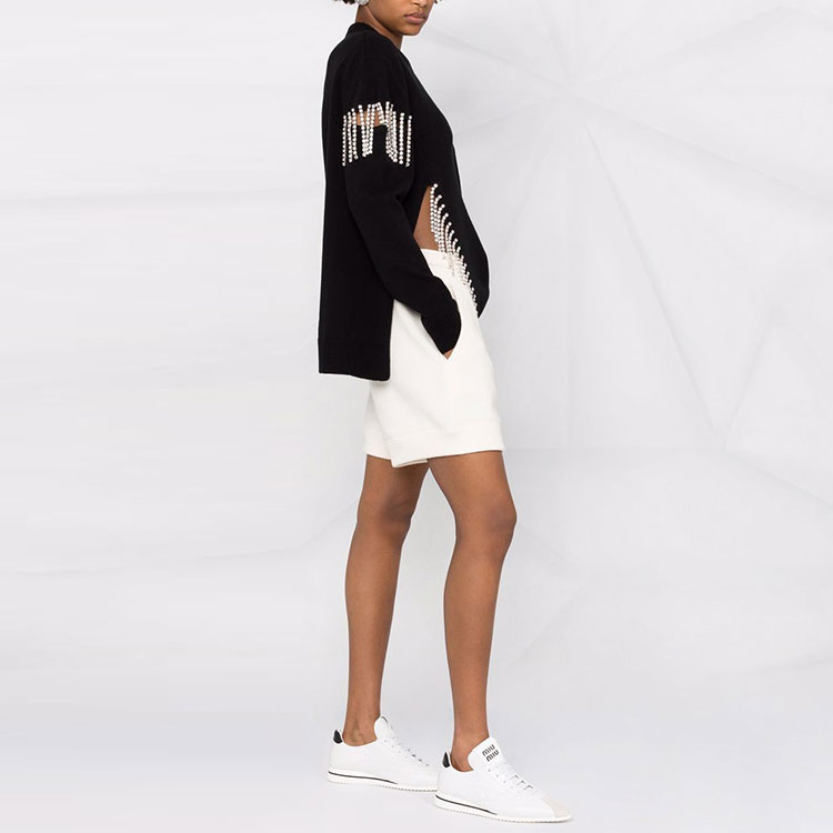 Details for (W) Shorts Casuales Blancos de Mezcla de Cachemir MIU MIU FW21 con Logo. MMP165-1ZDJ-F0009