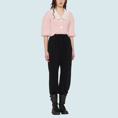 (W) Kardigan Rajut Lengan Panjang Butang MIU MIU FW21 Pink. MMF487-1Y4L-F0E18 Lookbook (W) Kardigan Rajut Lengan Panjang Butang MIU MIU FW21 Pink. MMF487-1Y4L-F0E18