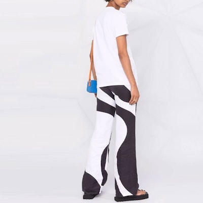 (Women) MIU MIU FW21 White Logo Crewneck Short Sleeve T-Shirt MJN319-1ZSB-F0009 Shop (Women) MIU MIU FW21 White Logo Crewneck Short Sleeve T-Shirt MJN319-1ZSB-F0009