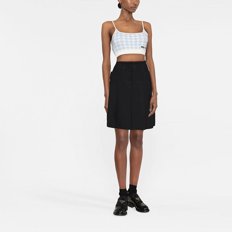 Lookbook (W) MIU MIU FW22 Baju Tanpa Lengan Corak Houndstooth Biru Logo Sulaman. MMV033-11UX-F0BIL