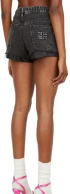 (W) MIU MIU FW22 中腰洗滌深灰色丹寧短褲。 GWP449-115V-F0002 Shop (W) MIU MIU FW22 中腰洗滌深灰色丹寧短褲。 GWP449-115V-F0002