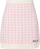 (Women) MIU MIU FW22 Embroidered Logo Houndstooth Pink Mini Skirt for Women. MMG397-11UX-F0AY1 (Women) MIU MIU FW22 Embroidered Logo Houndstooth Pink Mini Skirt for Women. MMG397-11UX-F0AY1