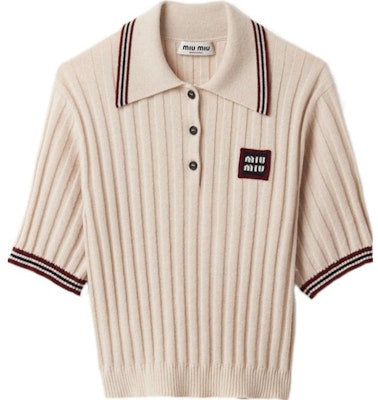 (W) MIU MIU FW23 Baju Polo Lengan Pendek Logo Cetak dalam Beige Terang. MML878-138Q-F0018-S-OOO Order (W) MIU MIU FW23 Baju Polo Lengan Pendek Logo Cetak dalam Beige Terang. MML878-138Q-F0018-S-OOO