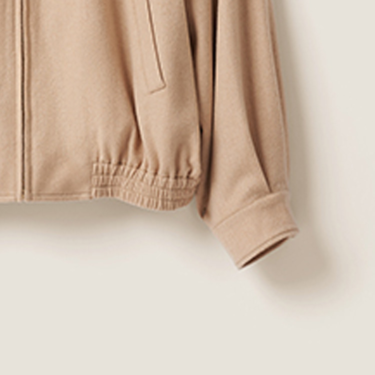 Sizing (Women) MIU MIU FW23  Sandy Yellow Logo Print Zip-Up Jacket. ML843-125Q-F0036-S-231