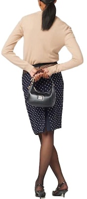 (W) MIU MIU FW23 Kardigan Rajutan Single-Breasted dengan Logo. MMF787-13S1-F0627-S-232 Shop (W) MIU MIU FW23 Kardigan Rajutan Single-Breasted dengan Logo. MMF787-13S1-F0627-S-232