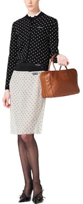 (W) MIU MIU 2023秋冬波点字母短袖针织衫 女士黑色款 MML855-13WU-F0967-S-232 Purchase (W) MIU MIU 2023秋冬波点字母短袖针织衫 女士黑色款 MML855-13WU-F0967-S-232