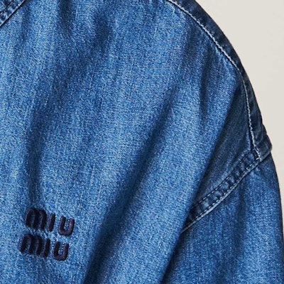 (W) MIU MIU FW23 Gaun Lengan Pendek Logo Warna Solid - Biru Permata GWA201-1294-F0013-S-232 Details for (W) MIU MIU FW23 Gaun Lengan Pendek Logo Warna Solid - Biru Permata GWA201-1294-F0013-S-232