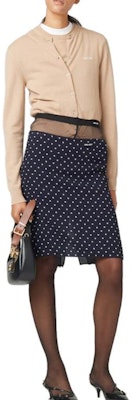 (W) MIU MIU 秋冬23纯羊绒针织毛衣 浅棕色 经典标志款 MML842-13S1-F0627-S-232 Lookbook (W) MIU MIU 秋冬23纯羊绒针织毛衣 浅棕色 经典标志款 MML842-13S1-F0627-S-232