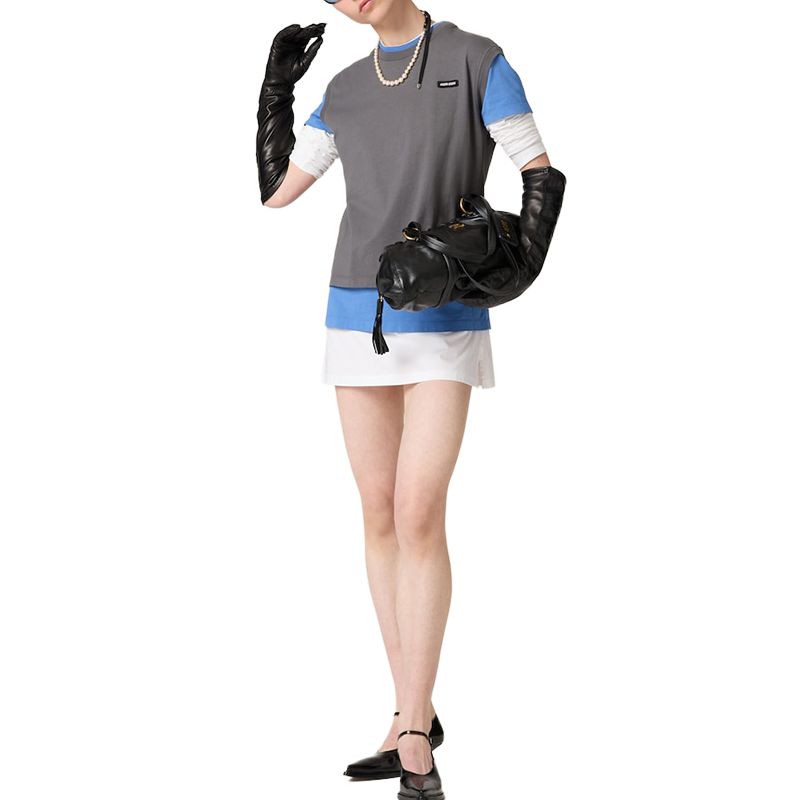 Lookbook (Women) MIU MIU FW24 Holiday Series Brown Colorblock Logo Long Sleeve  T-Shirt. MJE15-137E-F03Z8-S-OOO