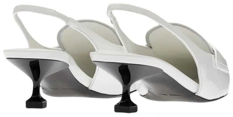 MIU MIU 低跟皮革涼鞋 女款 白色 Shop MIU MIU 低跟皮革涼鞋 女款 白色