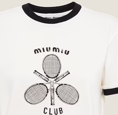 (W) MIU MIU Kaos Putih Letter Print Crew Neck Kontras FW22. MJN416-115I-F0304 Sizing (W) MIU MIU Kaos Putih Letter Print Crew Neck Kontras FW22. MJN416-115I-F0304