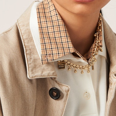 (W) Collar de metal dorado con logo grabado MIU MIU para mujer. 5IC1202CR6 Shop (W) Collar de metal dorado con logo grabado MIU MIU para mujer. 5IC1202CR6