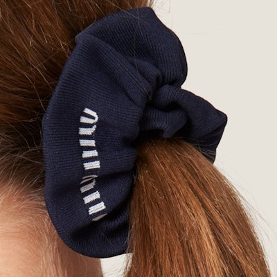 (W) MIU MIU 标志织物发饰 蓝色. 5IF1852C32 Purchase (W) MIU MIU 标志织物发饰 蓝色. 5IF1852C32