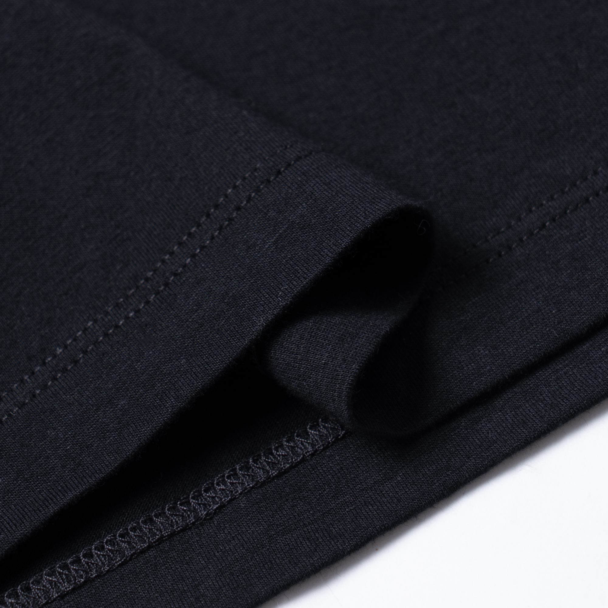 Cheap (Women) MIU MIU Logo Print Crewneck Long Sleeve Casual T-Shirt Women’s Black. MJL862-1YXT-F0002-S-232