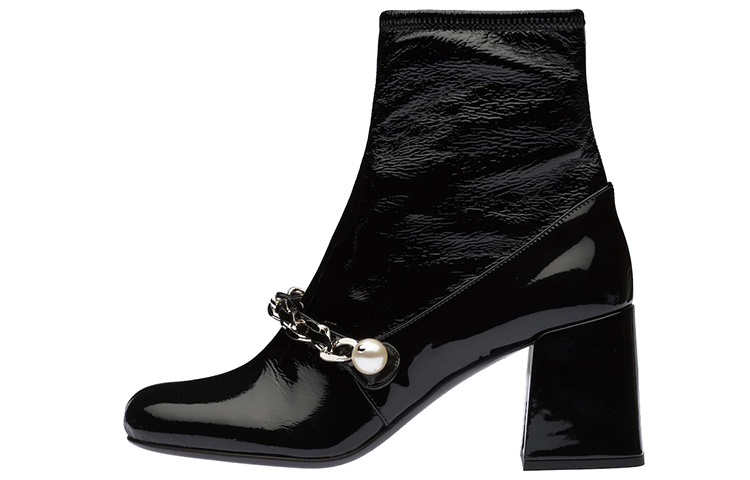 Buy MIU MIU Naplak 皮革短靴 女款 黑色