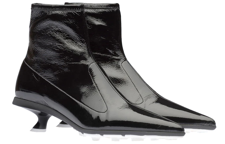 Lookbook (W) MIU MIU Naplak Mid-Top ''Zwart Leer'' 5T560D_3LBQ_F0002_F_055