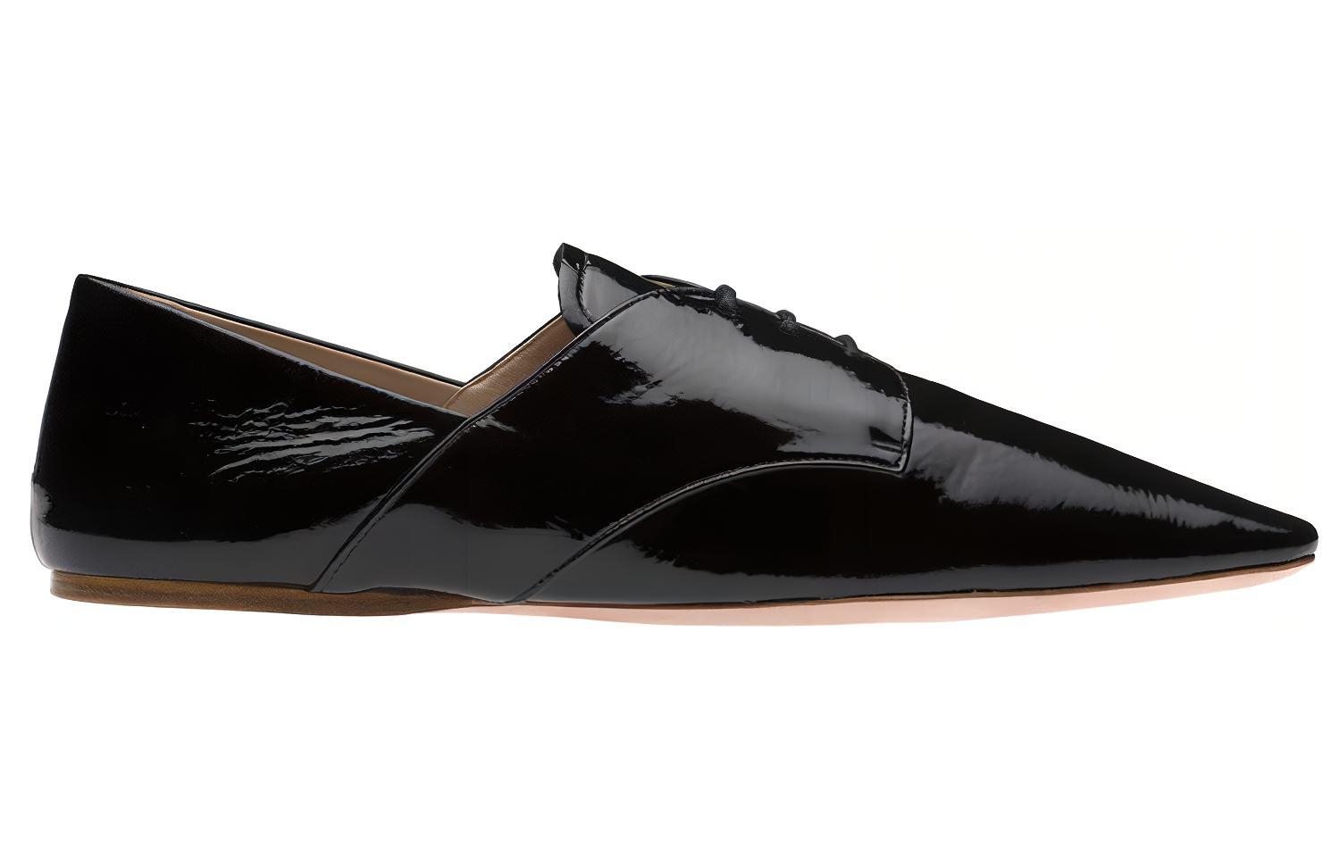 Order (W) Sepatu Tali MIU MIU Patent 'Hitam' 5E442D_H27_F0002_F_005