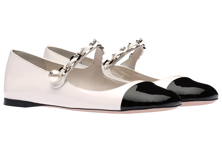 Lookbook (W) MIU MIU 漆皮芭蕾平底鞋 '白色优雅' 5F653D_ZHV_F0964_F_005