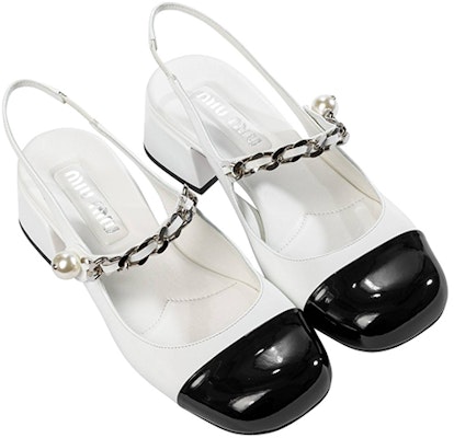 (W) MIU MIU Kasut Tumit Rantai Kulit dengan Mutiara Hitam Putih 2023 5I460D_ZHV_F0964_F_DX35 Lookbook (W) MIU MIU Kasut Tumit Rantai Kulit dengan Mutiara Hitam Putih 2023 5I460D_ZHV_F0964_F_DX35