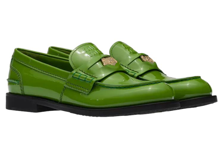 Lookbook MIU MIU 漆皮樂福鞋 女款 綠色