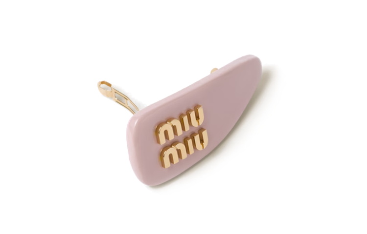 Lookbook (W) 미우미우 핑크 페이턴트 가죽 헤어클립. 5IF092_069_F0E18