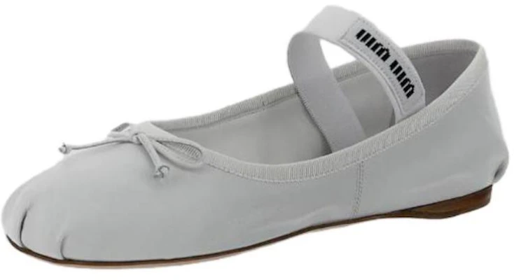 (W) MIU MIU Punta Tonda Casual ''Bianco'' 5F794D_XUU_F0009 Lookbook (W) MIU MIU Punta Tonda Casual ''Bianco'' 5F794D_XUU_F0009