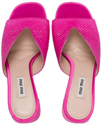 (W) MIU MIU Satijnen Open-Toe Crystal ''Roze Fashion Sandalen'' 5XX574_049_F0638_F_085 Lookbook (W) MIU MIU Satijnen Open-Toe Crystal ''Roze Fashion Sandalen'' 5XX574_049_F0638_F_085