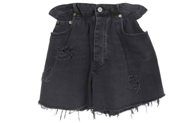 (Women) MIU MIU SS22  Black Distressed Denim Shorts with Logo Print. GWP300-10KX-F0002