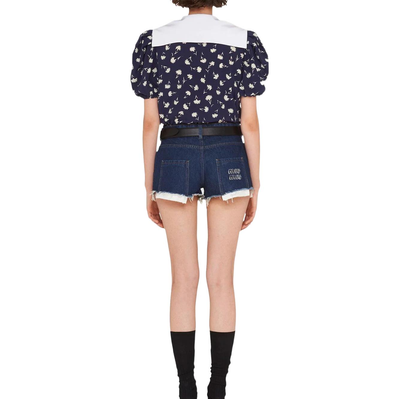 Shop (W) MIU MIU SS22 Baju Lengan Pendek Biru Bercorak Bunga dengan Perlindungan Matahari. MK1670-10BT-F069Q
