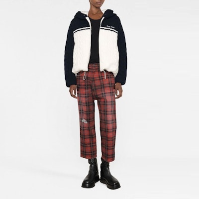 (Women) MIU MIU SS22 Logo Hooded Puffer Jacket Black/White ML86011GP-F022X Lookbook (Women) MIU MIU SS22 Logo Hooded Puffer Jacket Black/White ML86011GP-F022X